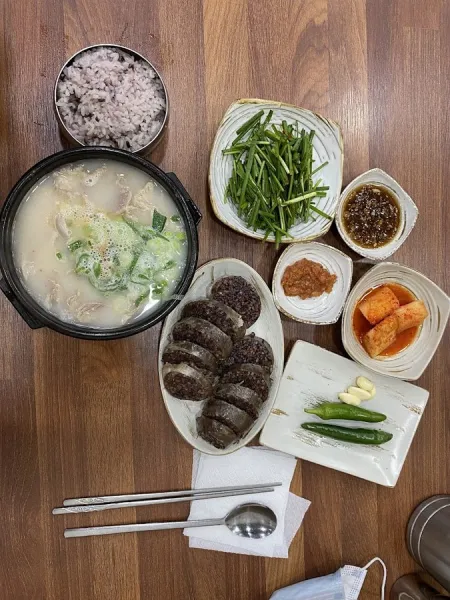 경주박가국밥 토곡점