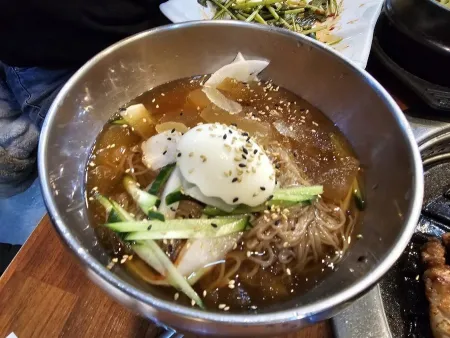 흑돼지가있는풍경