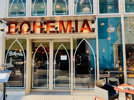 Café BOHEMIA 心斎橋