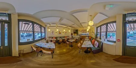 KIN Cafe