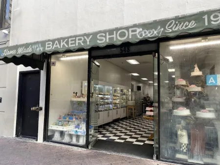 Gourmet LA Bakery