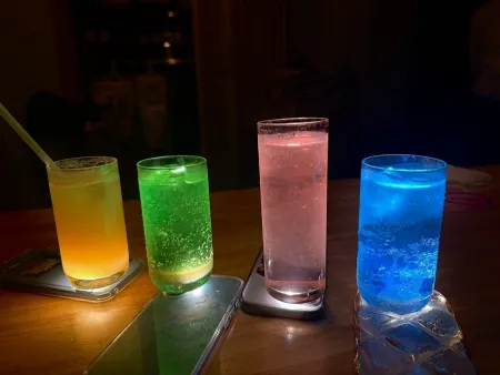 bar and merry.
