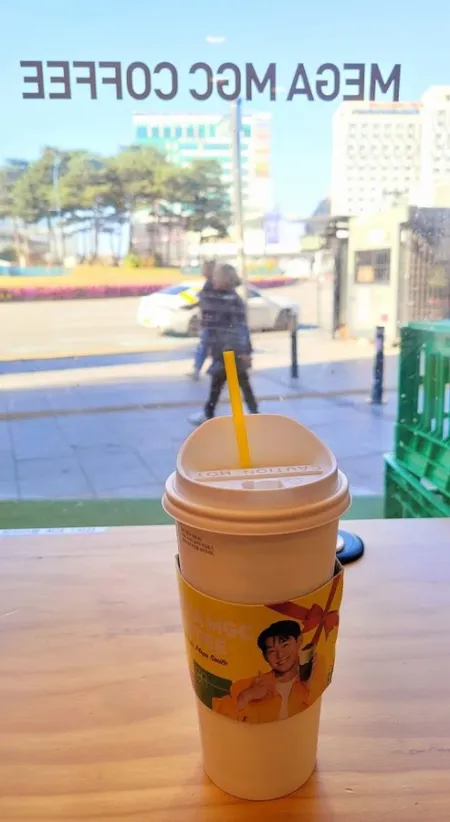 Mega MGC Coffee Suwon Rodeo Branch