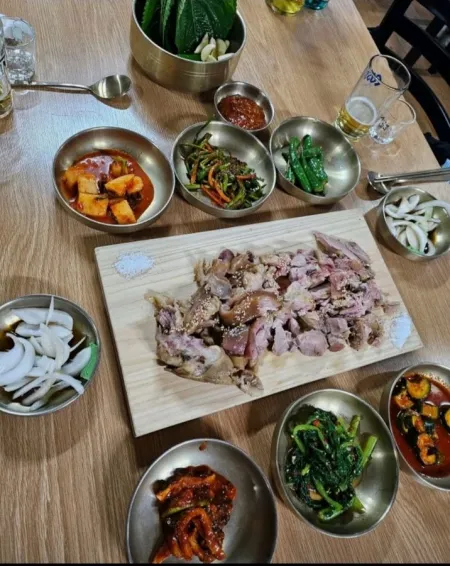 Yeosongje Jokbal
