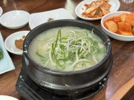 Bae Jong-gwan Dongnae Samgyetang