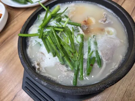 Dolsaem Dwaeji Gukbap