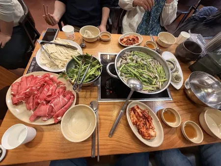 구좌리얼크니손칼국수 화담숲직영점