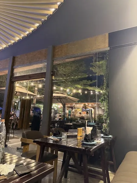 Nanaimo Bistro & Oyster Bar