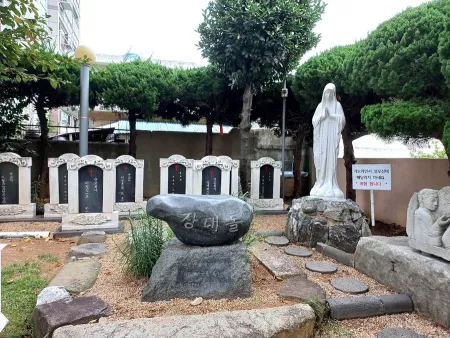 Catholic Suyeong Jangdaegol Martyrdom Site