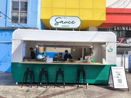 The Sauce Burger