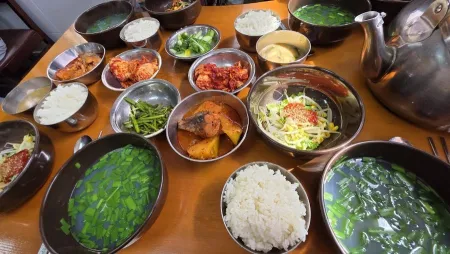 할매재첩국
