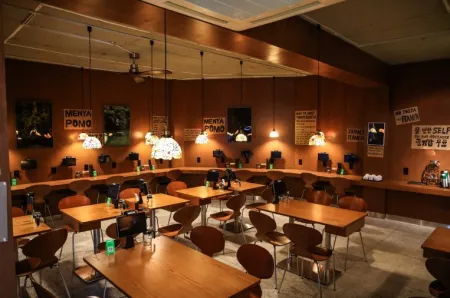 Menya Fomo Seoul Forest Branch