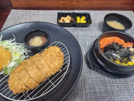 Seongsu Gwasu Jegae Saeng Deungsim Donkatsu