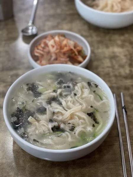 Dongseoul Son Kalguksu