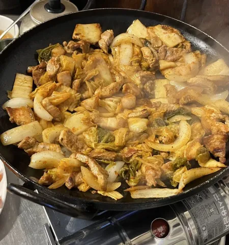 Wonjojip Dwaeji Kimchi Gui