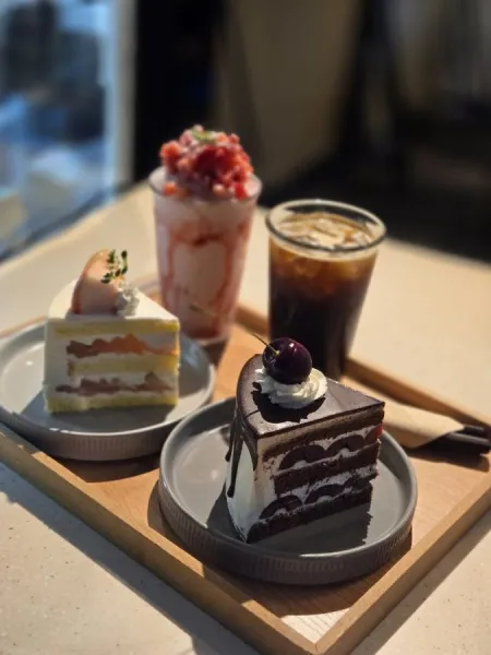 Cafe La-C