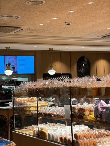 Paris Croissant Seoul Station