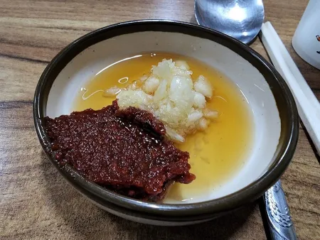 사박이