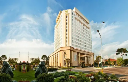 Muong Thanh Luxury Saigon Hotel