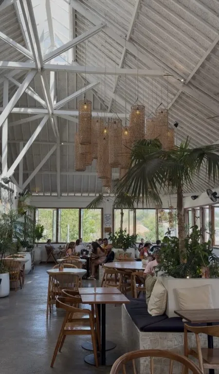 Bukit Cafe