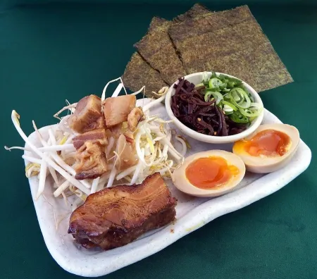 麺や偶 もとなり 銘苅店