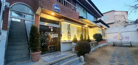 Roben House
