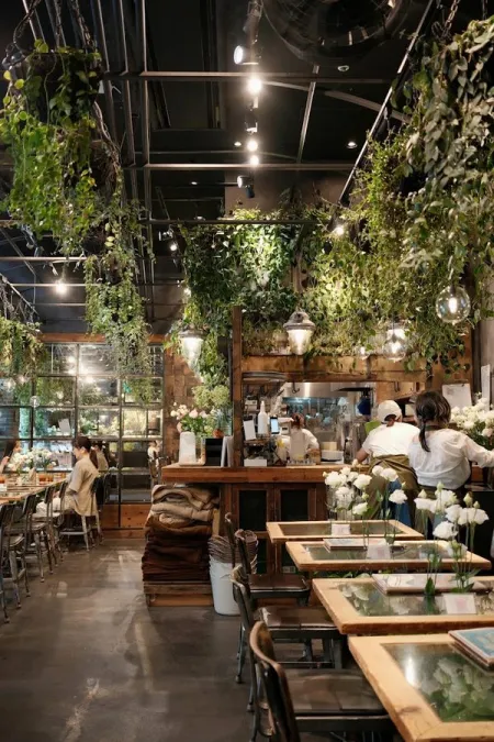 Aoyama Flower Market Tea House Akasaka Biz Tower