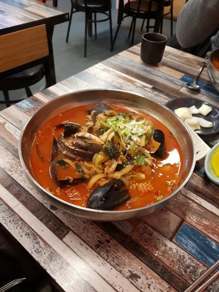 Jjamppong-ui Sinhwa