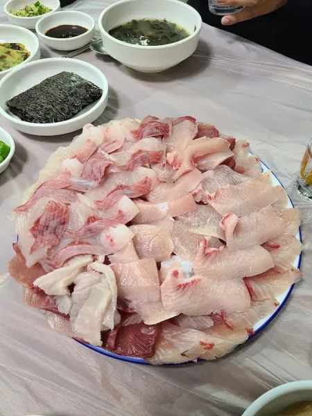 Seonmyeong Hoetjip