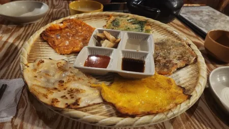 조선칼국수와 통막걸리 부산대점