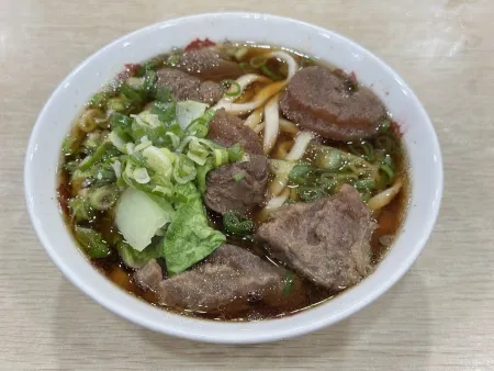 牛老二牛肉麵館-興中本店