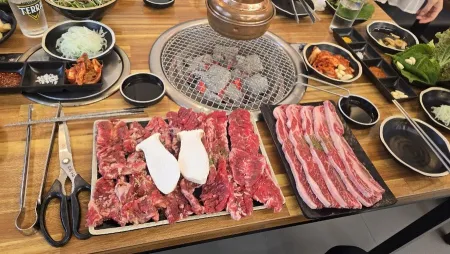 동방축산 거제고현점