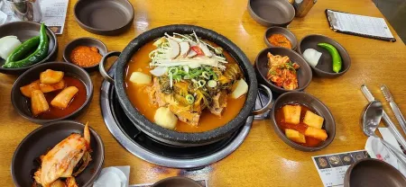 Wangppyeo Gamjatang Mangwon Direct Branch