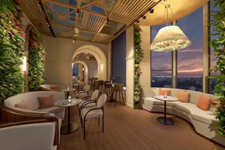 Level 23 Wine Bar - Sheraton Saigon Grand Opera Hotel