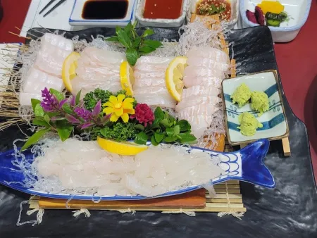 Donggyeong Sushi