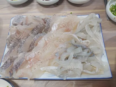 Cheongsong Hoetjip