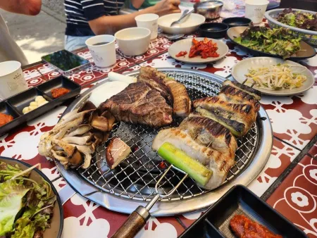 숲속의그릴