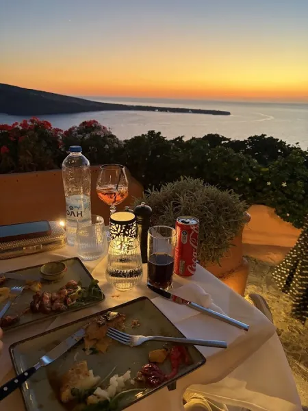 Kastro Restaurant Oia