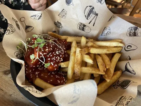 Giraffe, Victoria