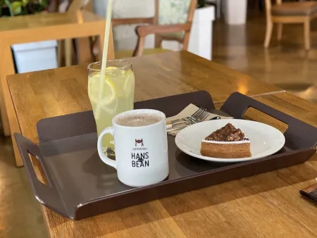 Hans & Bean Pyeonghwa Plaza Branch