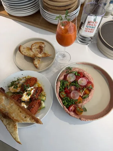 Pinch Brunch bar