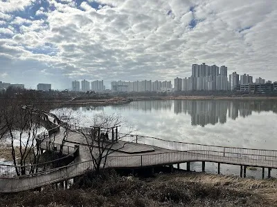 Gijije Subyeon Park