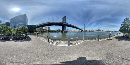 Manhattan Bridge Lookout