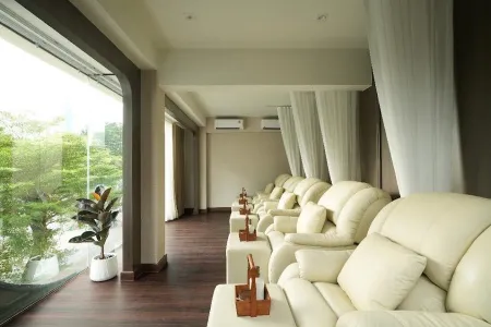 Sarin Thai Massage & Spa | Langsuan หลังสวน