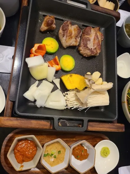 Hannam-dong Second Dining Table