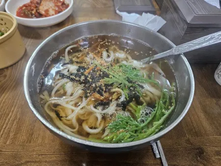 소문손칼국수