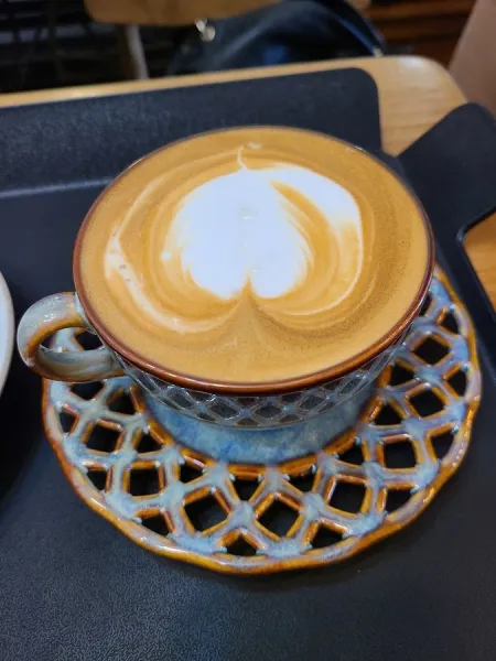 Rona Cafe