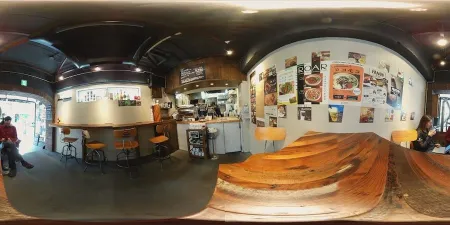 ROAR COFFEEHOUSE & ROASTERY