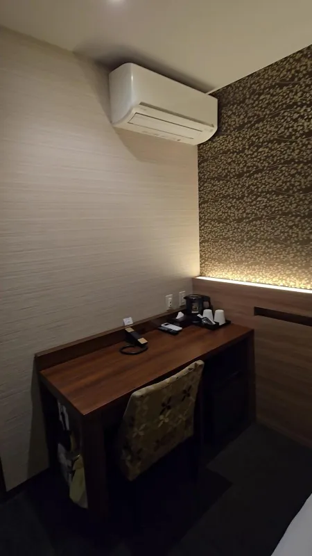 Shinsaibashi Grand Hotel - Osaka