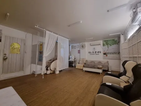 Lux Foot & Body